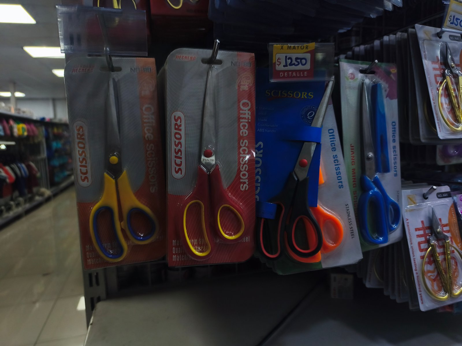 Tijeras de Oficina Surtidas